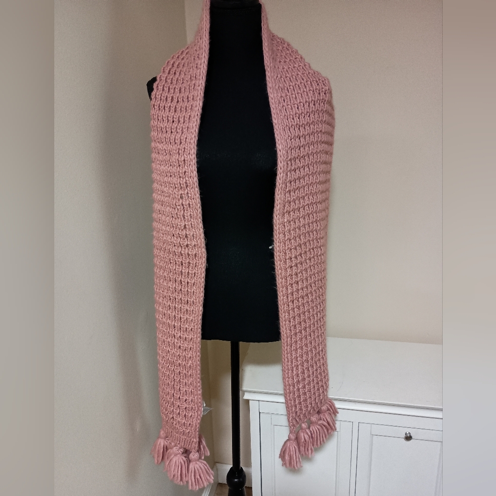 Rose Pink Knit Pompom Fringed Scarf